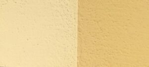 Indisch Geel Foto links: het pigment wordt gemengd in de Badisof Plus (kant-en-klare kalkverf die je in ons deco-assortiment vindt) in een verhouding van 5%, dus 50 g pigment per kilo witkalk. Foto rechts: het pigment wordt gemengd in de Badisof Plus in een verhouding van 20%, dus 200g pigment per kilo witkalk.